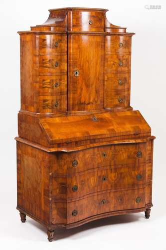 A bureau cabinet