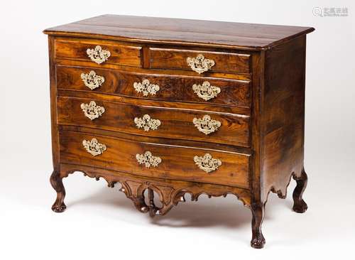 A D. João V chest of drawers