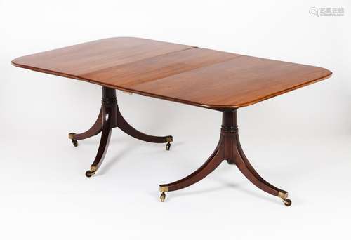 An English style dining table