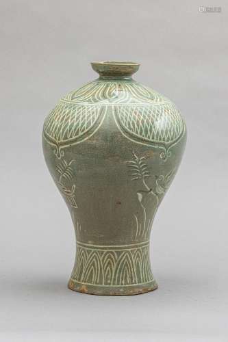 Early Chinese Vase
