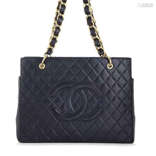 CHANEL Sac grand Shopping en agneau bleu marine