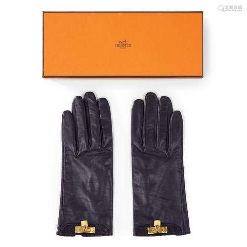 HERMÈS Paris Paire de gants "Soya"