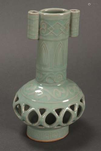 Chinese Celadon Glaze Porcelain Vase,