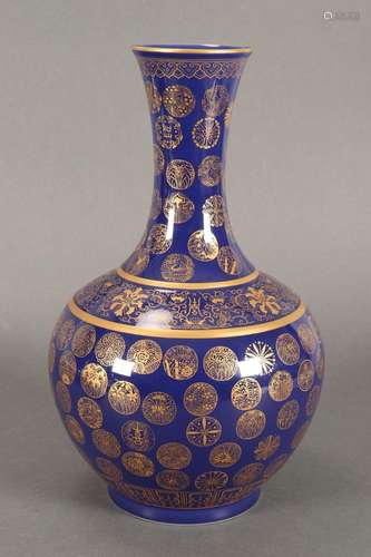 Chinese Porcelain Vase,