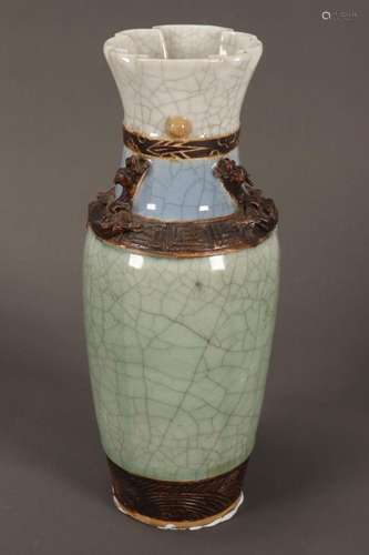 Chinese Crackle Glaze Vase,