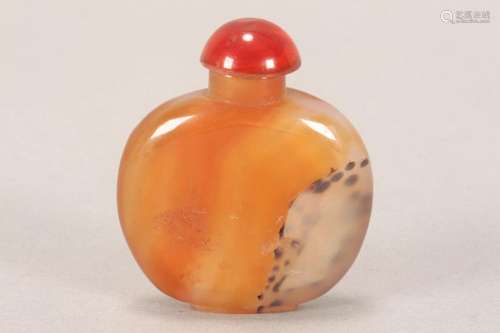 Chinese Agate Snuff Bottle and Stopper,