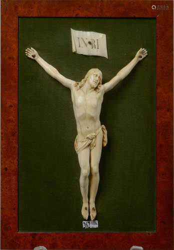 "Christ" en ivoire sculpté. Epoque: XVIIIème. (**)...