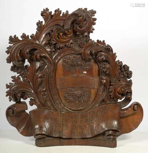 Important blason mural en chêne sculpté aux armes de "G...