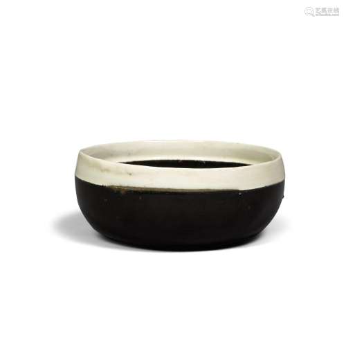 A Cizhou-type white-rimmed black-glazed bowl