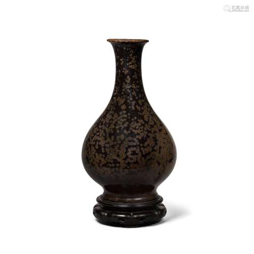 A Chinese-style vase
