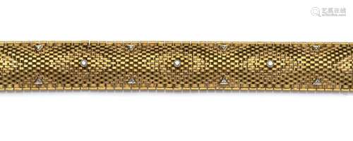 An 18k gold diamond bracelet