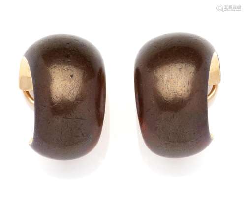 A pair of copper and gold earclips, by Hemmerle