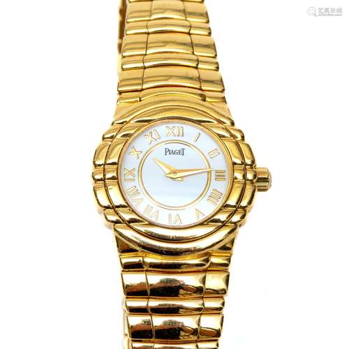 An 18k gold lady's wristwatch, by Piaget