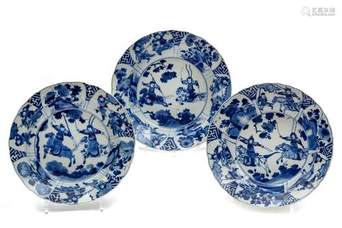 Three blue and white deep dishes, warriors on horseback