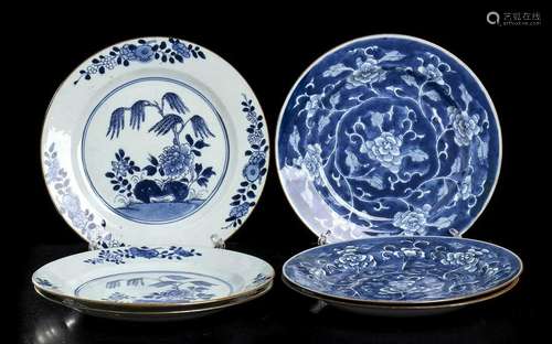 SIX 'BLUE AND WHITE' PORCELAIN DISHES China, Qing