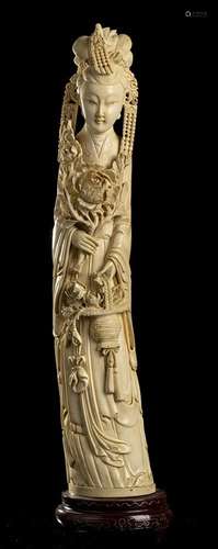 AN IVORY GUANYIN China, early 20th century