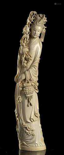 AN IVORY GUANYIN China, early 20th century