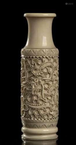 AN IVORY SMALL VASE China, early 20th century