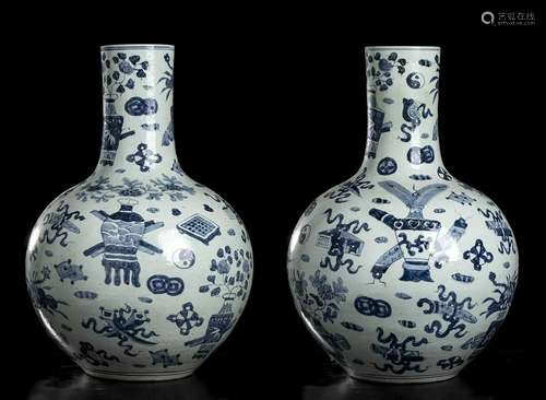 A PAIR OF LARGE 'BLUE AND WHITE' PORCELAIN VASES,