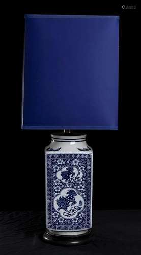 A 'BLUE AND WHITE' PORCELAIN VASE MOUNTED AS A LAM...