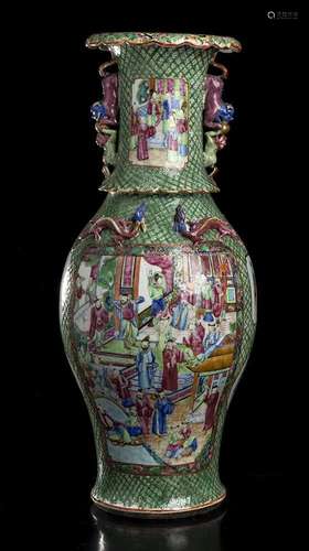 A LARGE 'CANTON' PORCELAIN WITH POLYCHROME DECORAT...