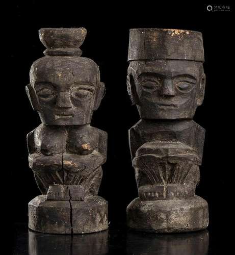 A PAIR OF WOOD ANTHROPOMORPHIC SCULPTURES Borneo,