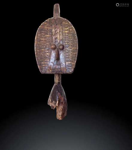 A WOOD, COPPER AND BRASS RELIQUARY FIGURE,