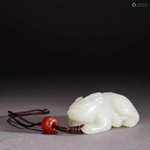 Carved White Jade Mythical Beast Weight