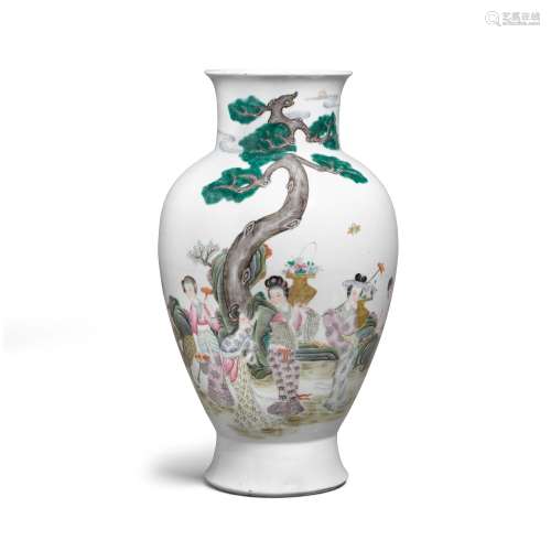 A large famille-rose 'Immortals' vase