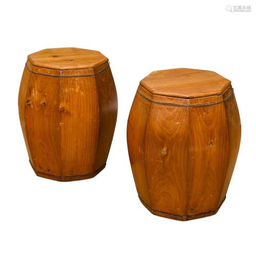 A pair of nanmu barrel-form stools