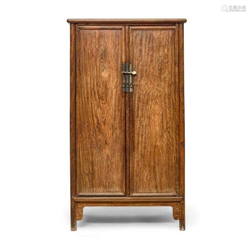 A tielimu tapered cabinet