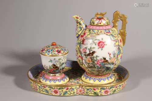 A Set of Famille Rose Teapots