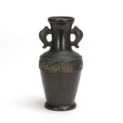 古銅魚耳花瓶