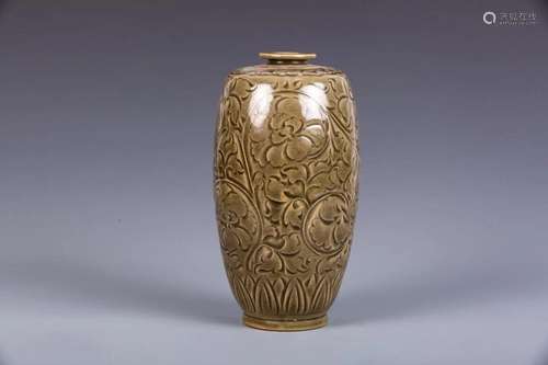 YAOZHOU WARE FLOWER ENGRAVED VASE