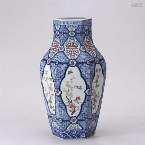 A Blue and White Famille Rose Hexagonal Vase