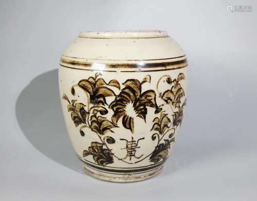 CIZHOU WARE FLOWERS PORCELAIN JAR