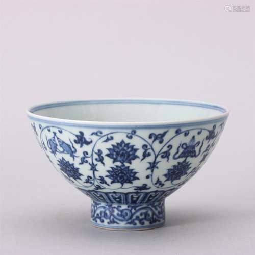 A Blue and White BaBao Patterns Porcelain Stem Bowl