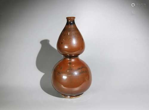 SOY GLAZED DOUBLE GOURD PORCELAIN VASE