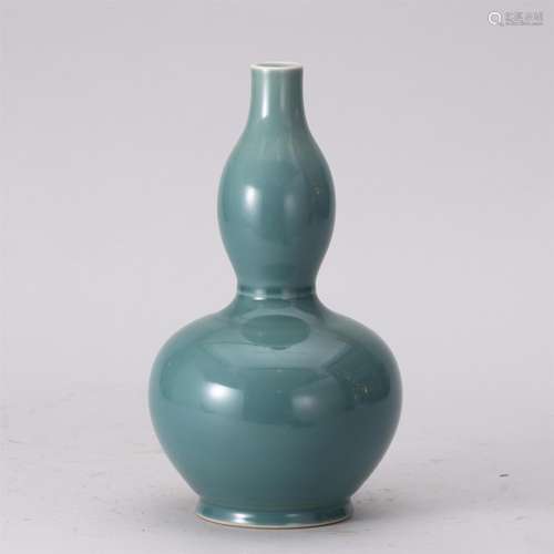 A Blue Glaze Porcelain Double-gourds Vase