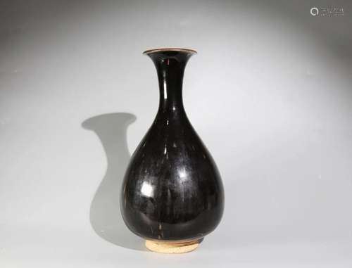 BLACK GROUND RUST-SPOT YUHUCHUN VASE