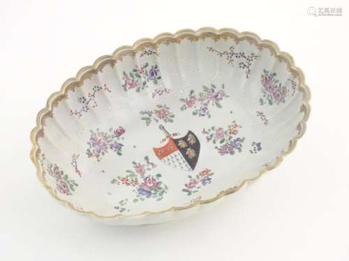 A Chinese export bowl of oval form with scalloped …