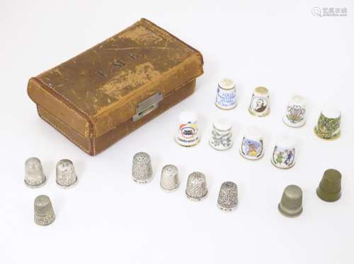 A quantity of assorted thimbles to include 5 silve…