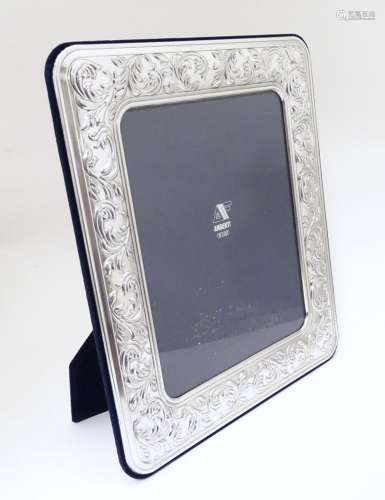 An Italian photograph frame with easel back and wh…