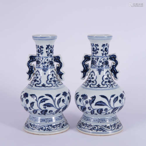 A Pair of Blue and White Flower Globular Vases