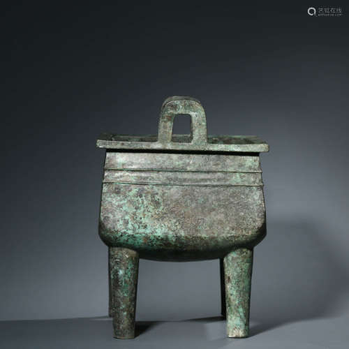 A Bronze Ritual Square Ding Vessel