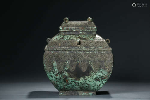 A Bronze Ritual Square Box and Cover