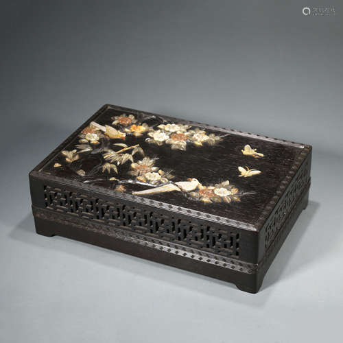 A Hardstone Inlaid Sandalwood Flower and Bird Box and Cover