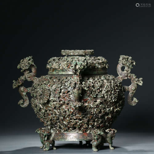 A Bronze Ritual Four-Dragon Vessel Lei