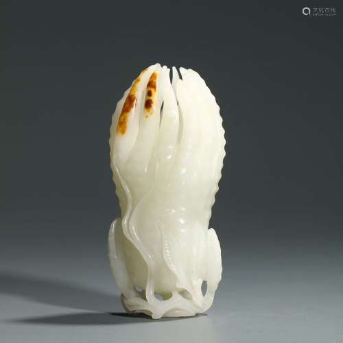 A Carved White Jade Finger Citron Ornament