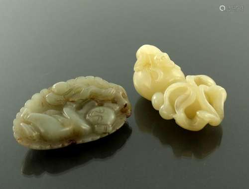 Two Chinese jade carvings, on as a doubl